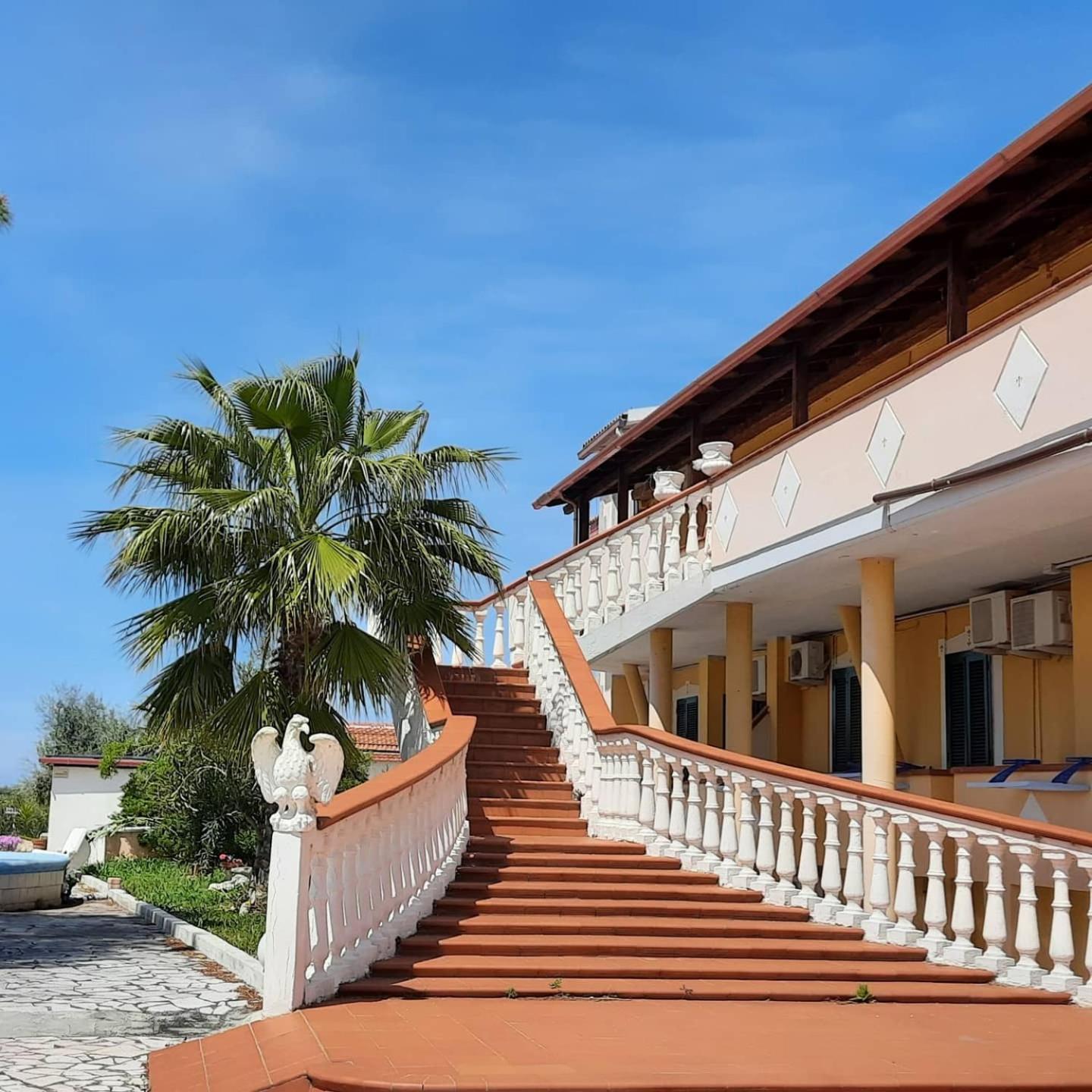 Residence Parco Del Sole Роди Гарганико Екстериор снимка