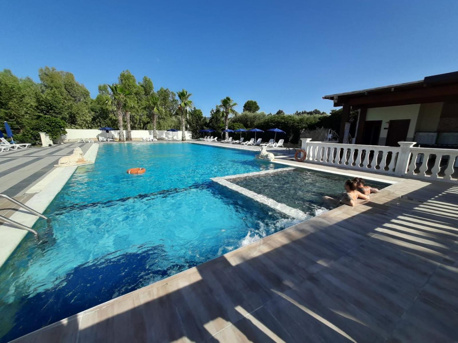 Residence Parco Del Sole Роди Гарганико Екстериор снимка