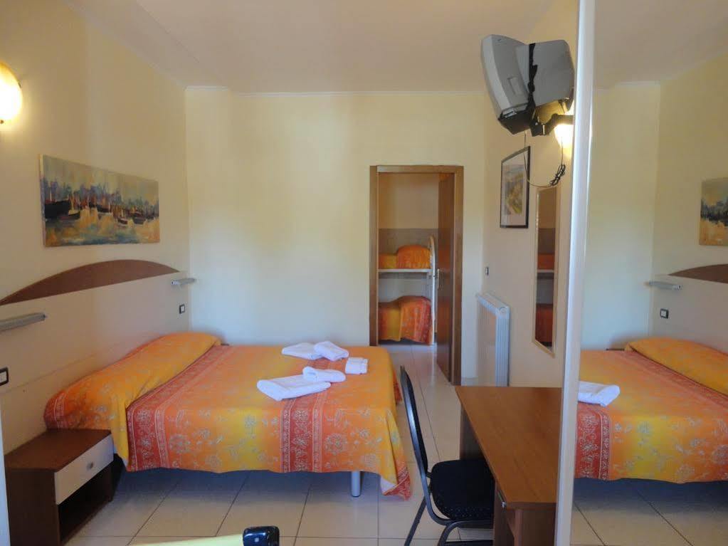 Residence Parco Del Sole Роди Гарганико Екстериор снимка